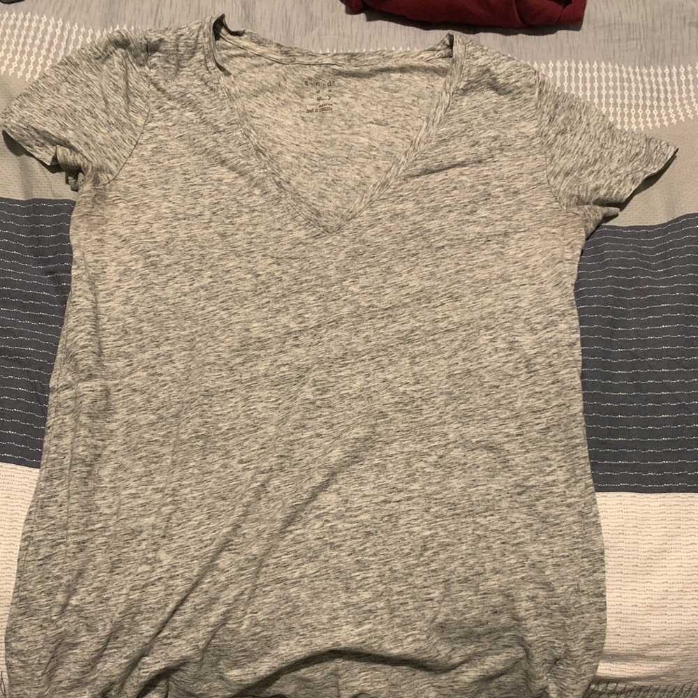 Classic gap t shirt